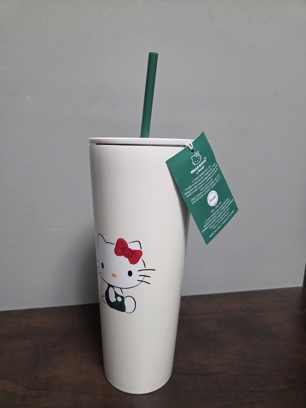 Hello Kitty White Tumbler 26oz